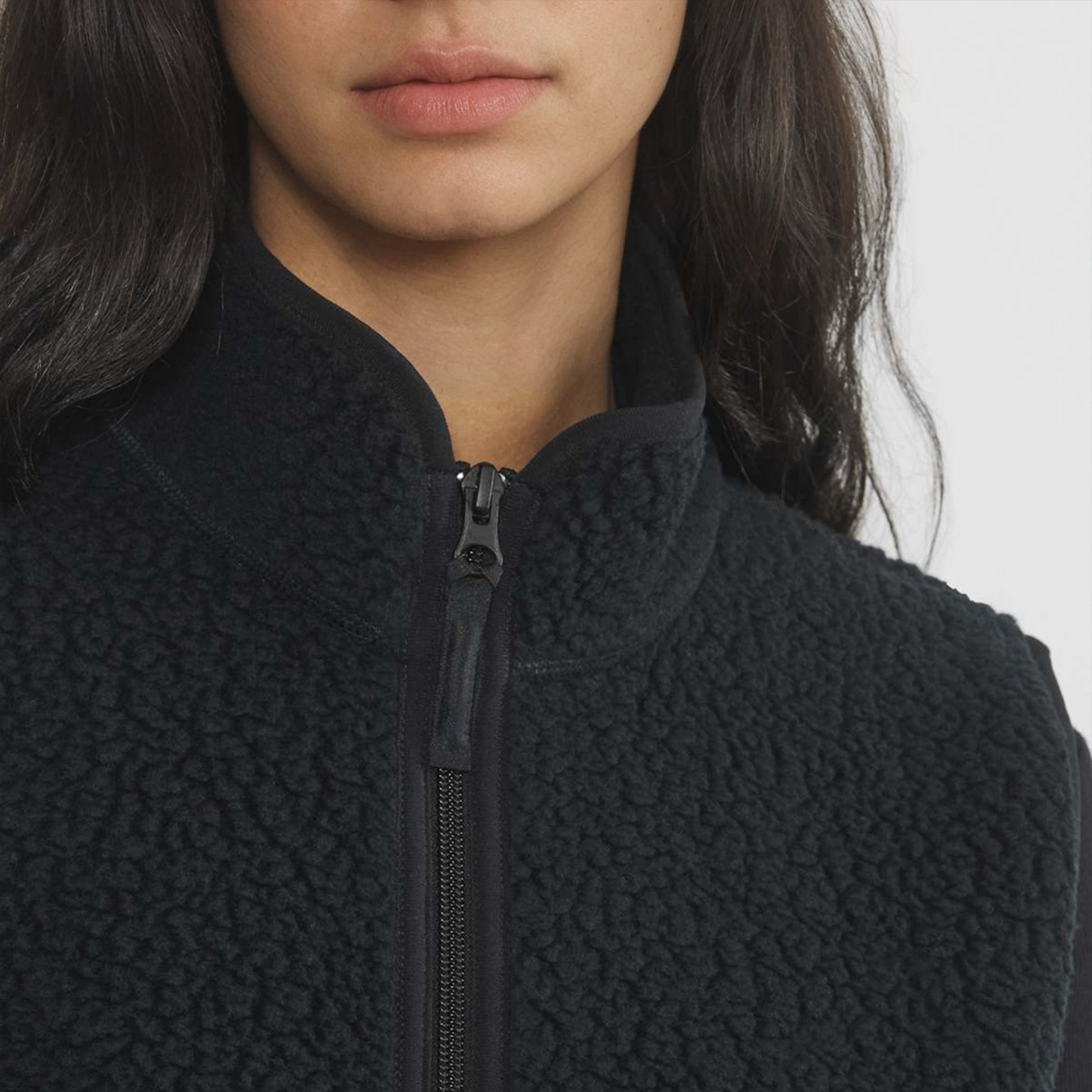 Sherpa Fleece Vest for Women Trendy Warm Sleeveless Vests Jacket Lightweight Zip Coats with Pockets Fall Outerwear