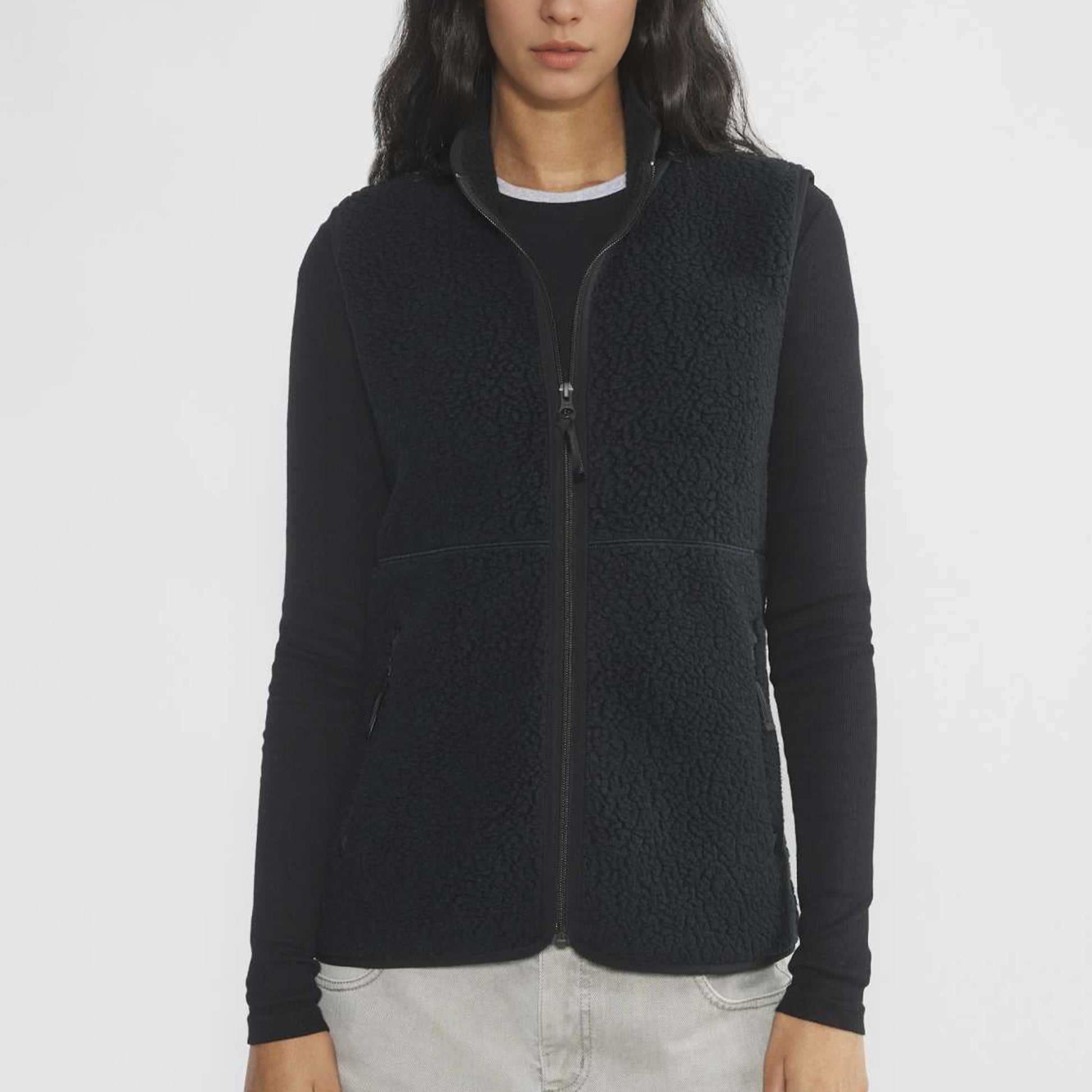 Sherpa Fleece Vest for Women Trendy Warm Sleeveless Vests Jacket Lightweight Zip Coats with Pockets Fall Outerwear